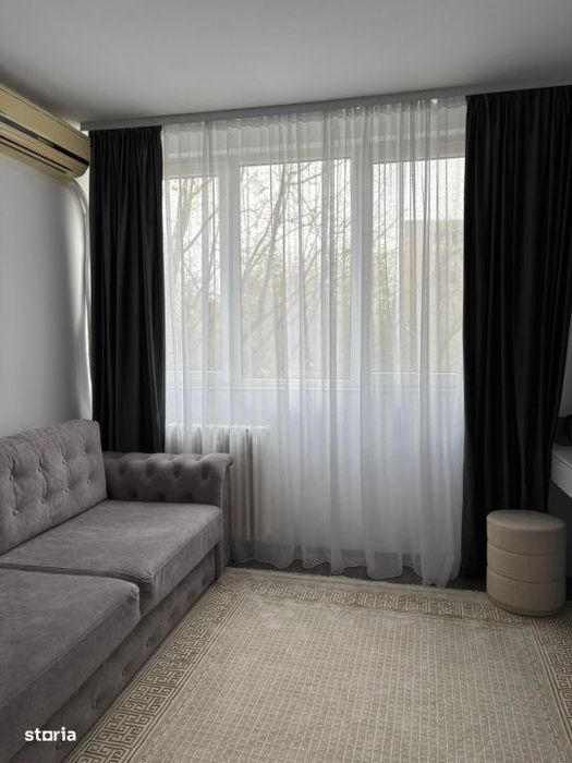 Vand apartament 3 camere