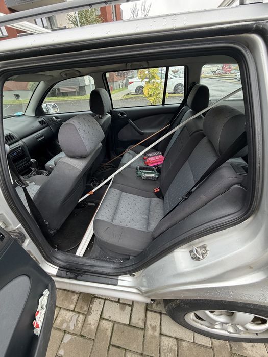 Vând Škoda Octavia 1 Combi 1.6 Benzină + GPL