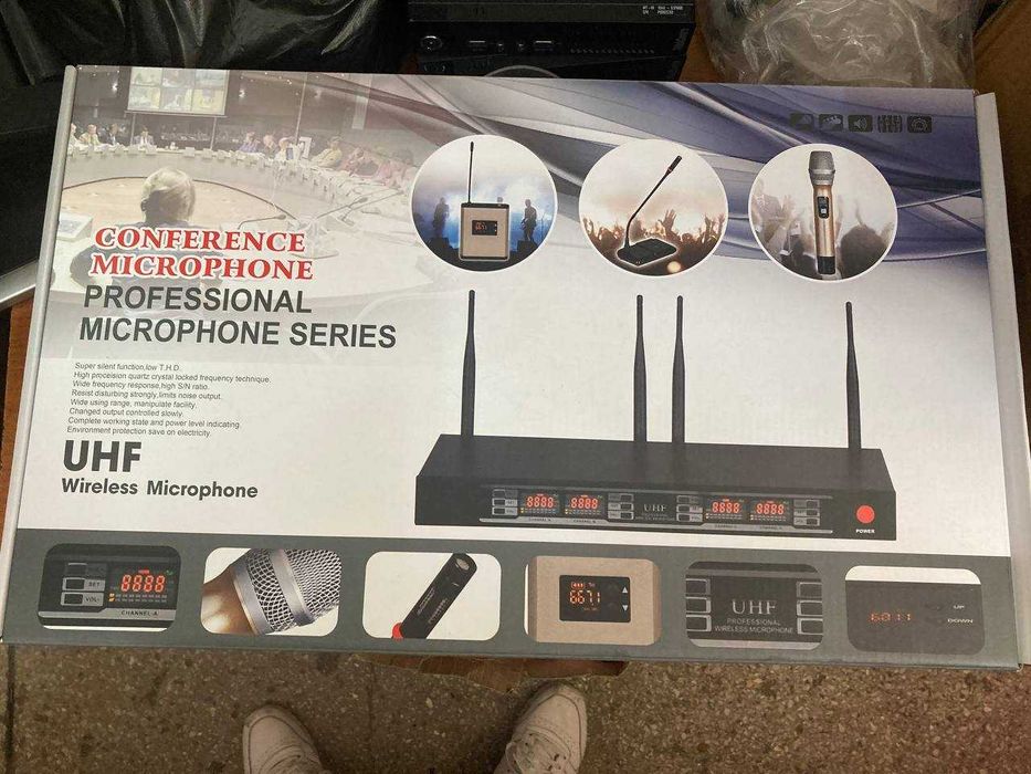 ОТличные микрофоны для караоке клубов 4 микрофона  радиус до 100м