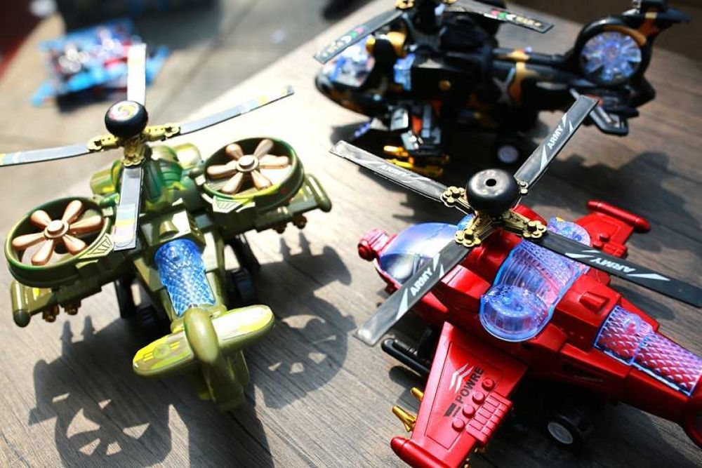 Интерактивна Детска играчка Хеликоптер със Звук и Светлина