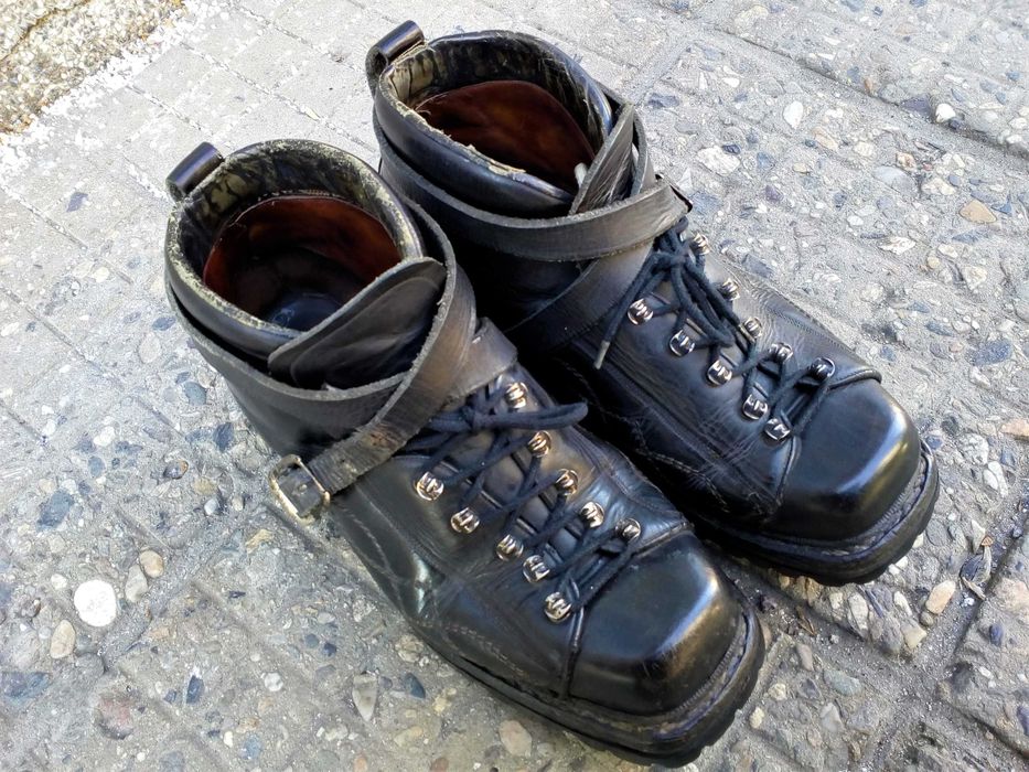 Оригинална Екипировка!