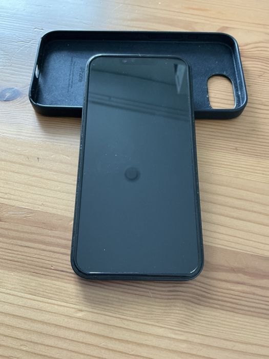 iPhone 16e с гарантией