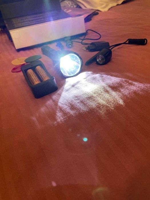 Vand lanterna vanatoare/pescuit CREE LED 5000