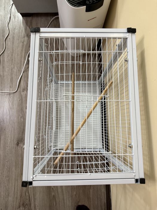 Продается новая клетка для попугаев!