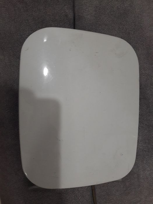 Люк бензобака на Toyota Camry 40-45