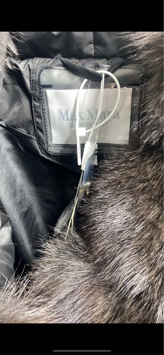 Продам зимнюю куртку MAX MARA (оригинал )