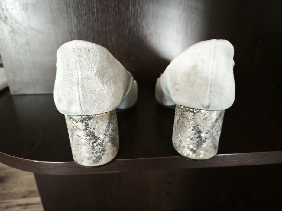 Дамски обувки на висок ток и дамски обувки Maciejka