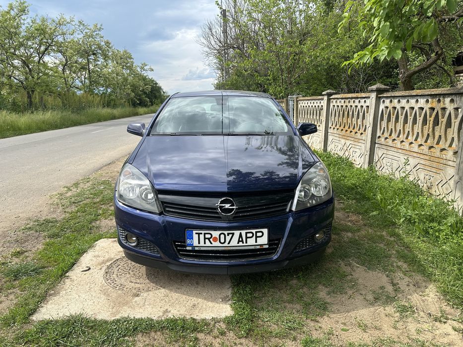 Opel astra h gtc