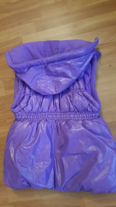 Яке без ръкави - 10-12 г.