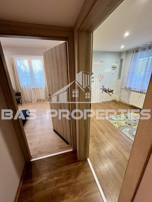 3-стаен в София-Фондови Жилища площ 61