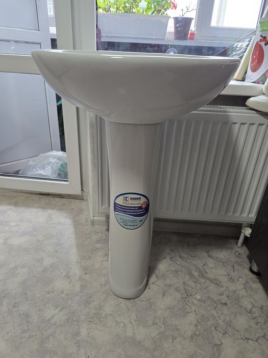 Продам раковину тюльпан