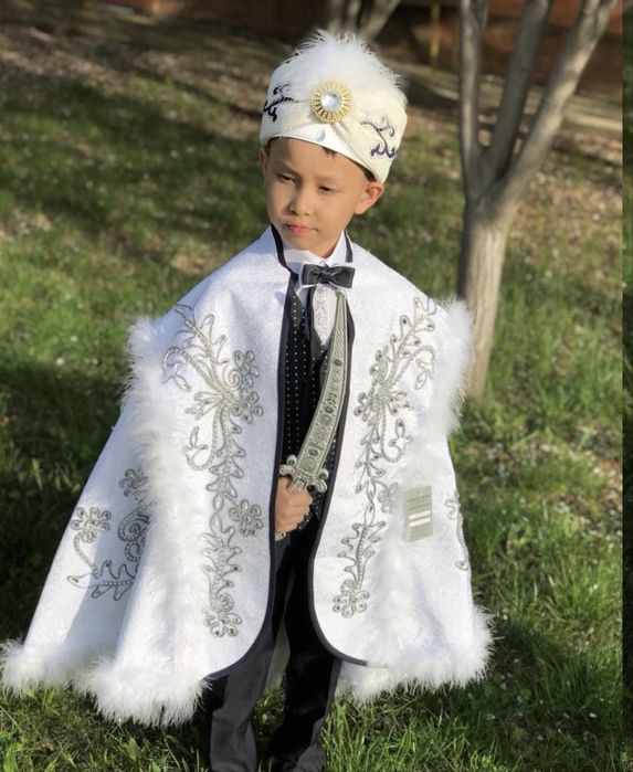 Костюмы Сундет той