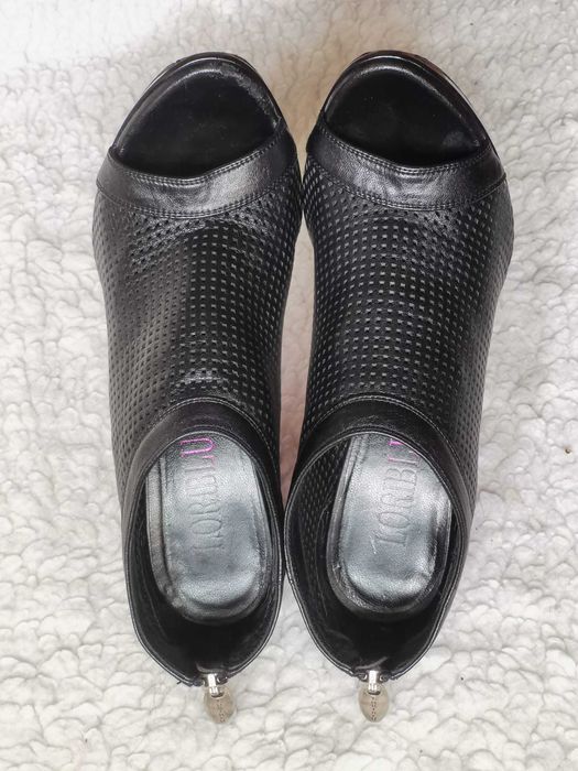 Botine negre dama vara piele naturala perforata sandale