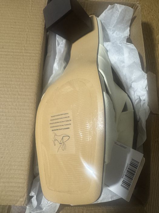 Дамски кожени сандали Mango