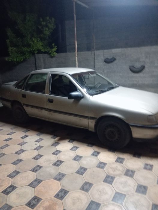 Продам Опель вектор