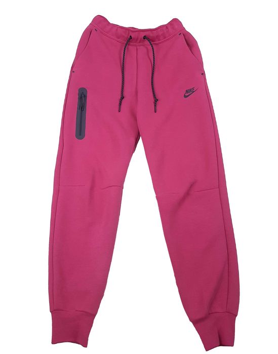 Nike Tech Fleece Jogger - Оригинално дамско долнище размер XS
