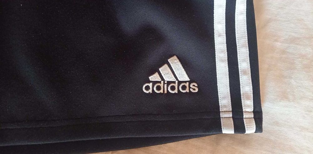 Вратарски къси гащи Adidas.