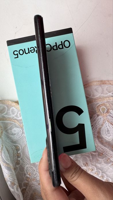 Продам сотку,OPPO Reno 5