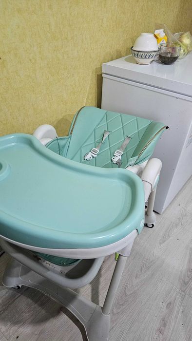 Продам стульчик для кормления