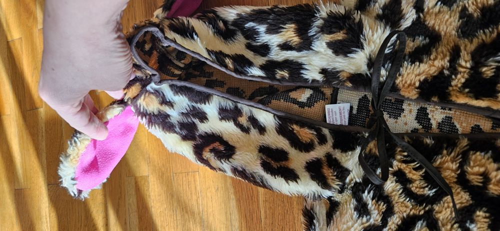 Пелерина с животинска шарка