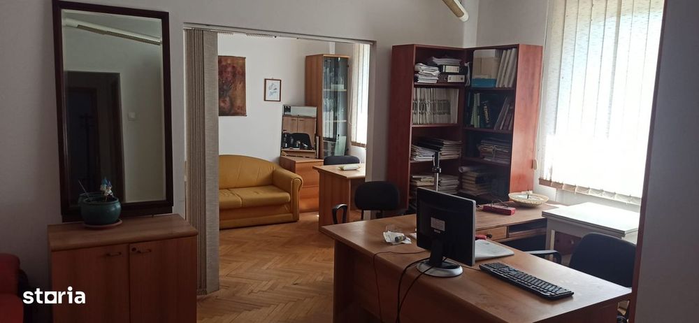 apartament 3 camere , etaj 1, langa tribunal
