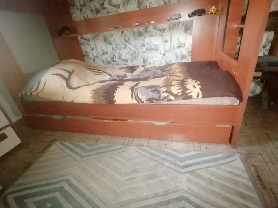 Кровать детская двухъярусная