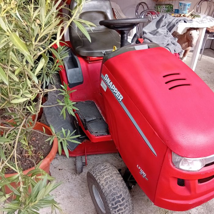 tractoras gazon SNAPPER 23cp