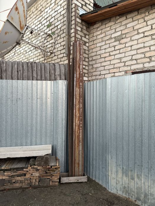 Уголок металлический