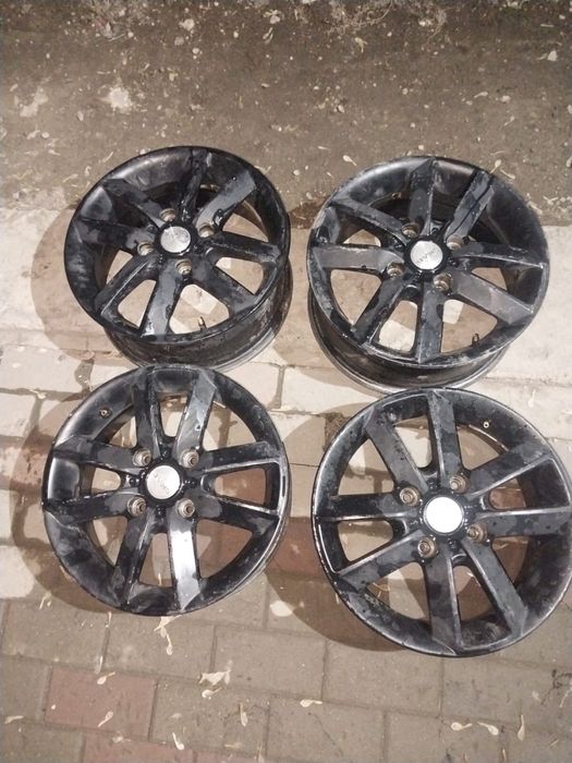 Диски б/у r15 в комплекте