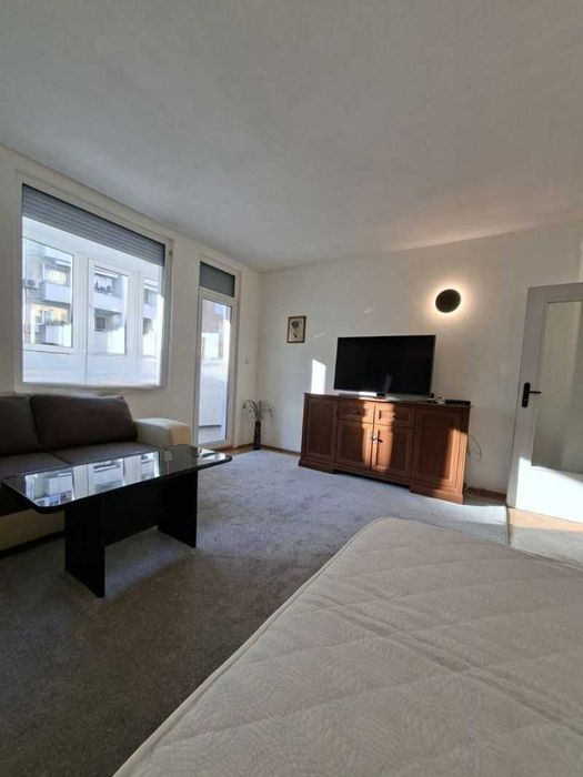Дава се под наем Тристаен апартамент в Пловдив, Каменица 1 - 85 кв.м за 598.23 € - Снимка #2