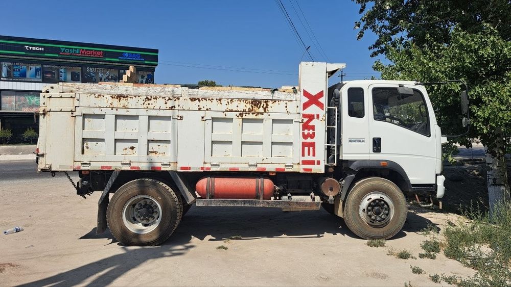 Howo sinotruck sotiladi