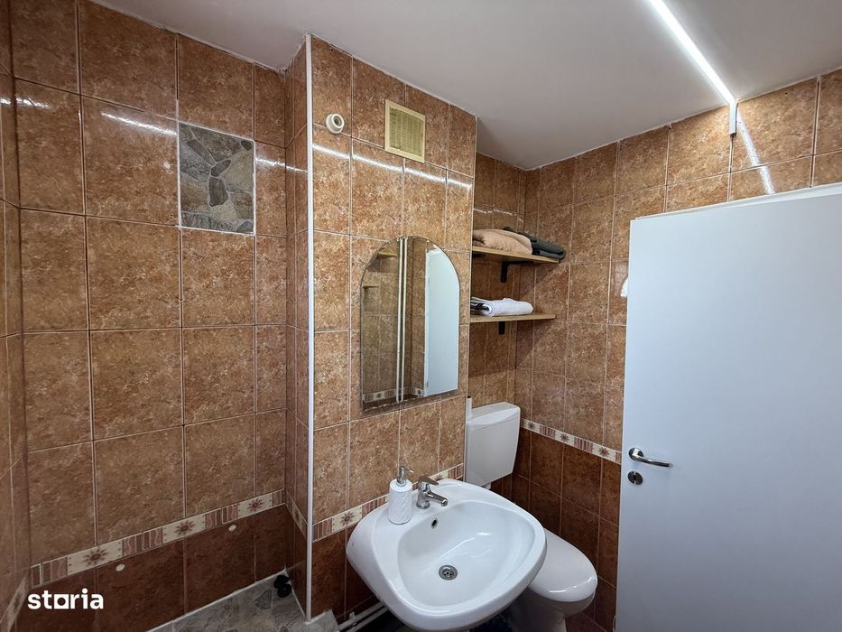 Apartament 3 camere, decomandat, renovat recent, Aradul Nou