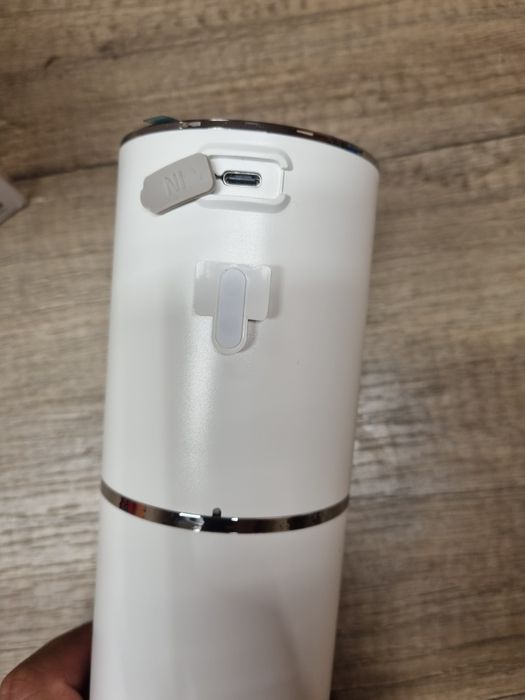 Автоматичен дозатор за течен сапун диспенсър