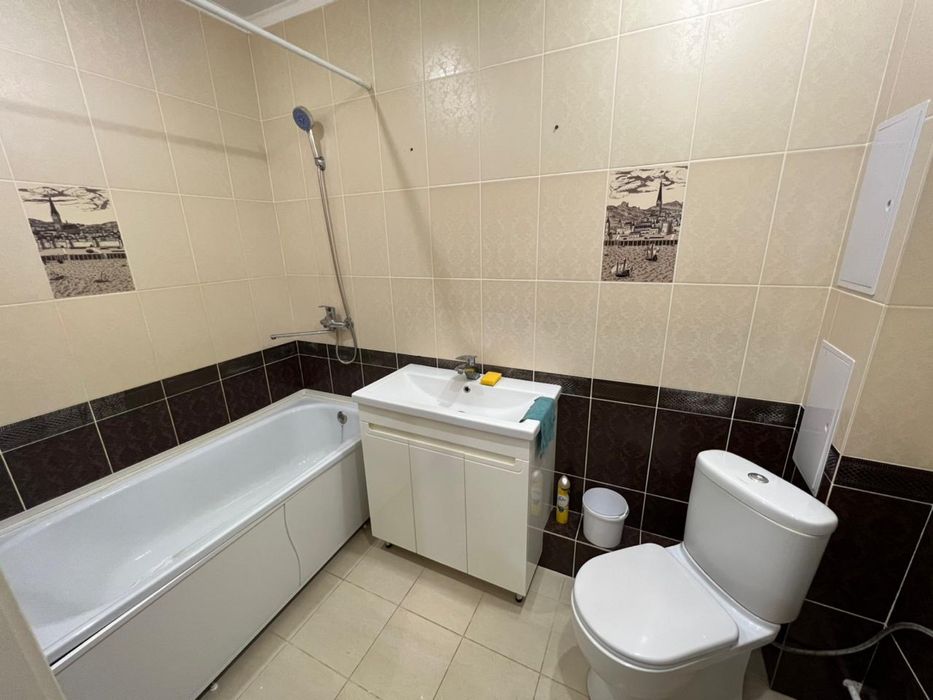 Сдам 2 ком кв евроремонт