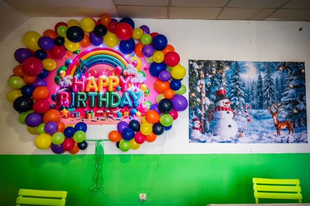 Парти-клуб "Приказната Къща" - помещение за детски рожден ден Перник