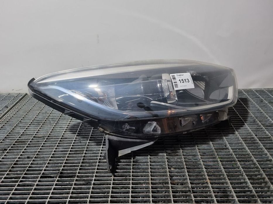 Far Dreapta Renault Captur 2013 - 2017 SUV 4 Usi (1513) Cu lupă