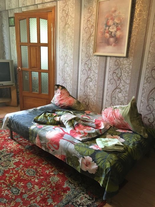 Сдам  2х квартиру посуточно/