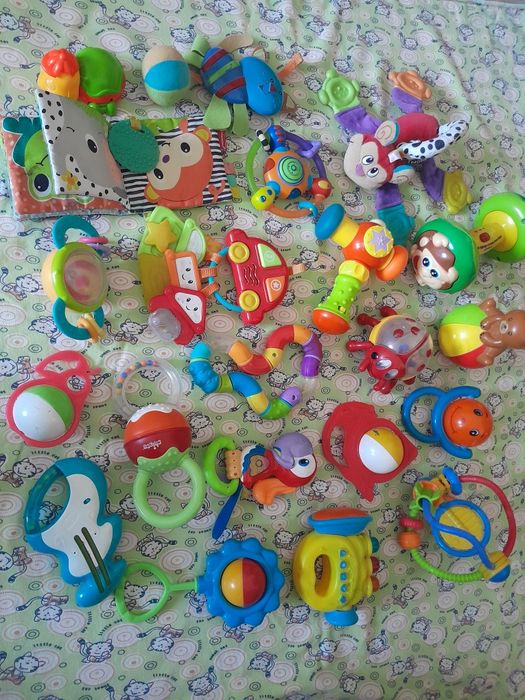 Погремушки игрушки по 500т.