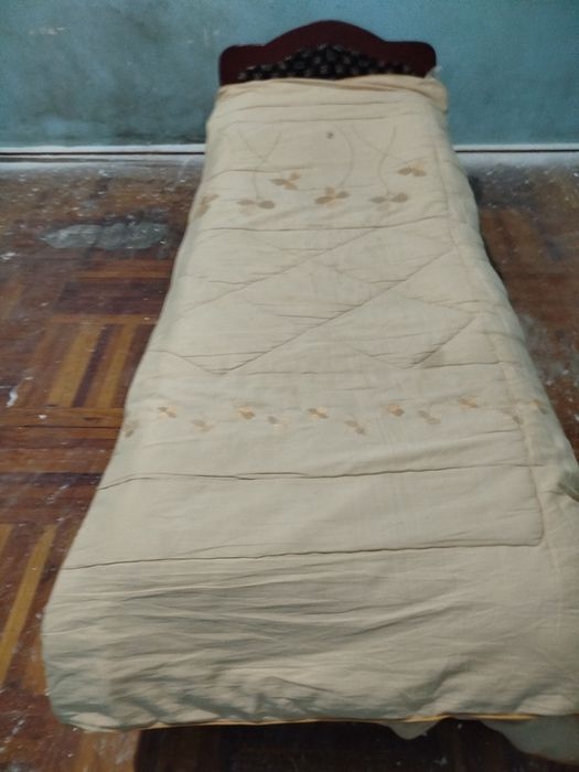 Кровать односпальняя