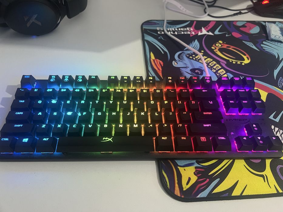 Клава hyperx в хорош сост