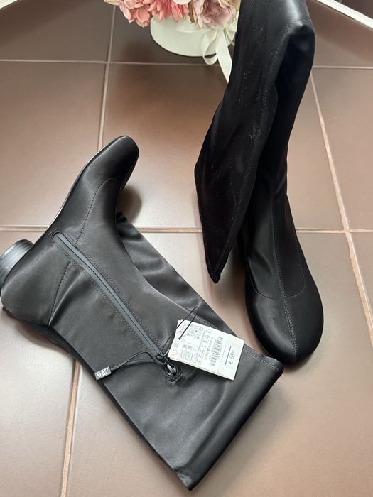 Cizme negre zara , pana peste genunchi ,marimea 38 ( 24,6 cm interior)