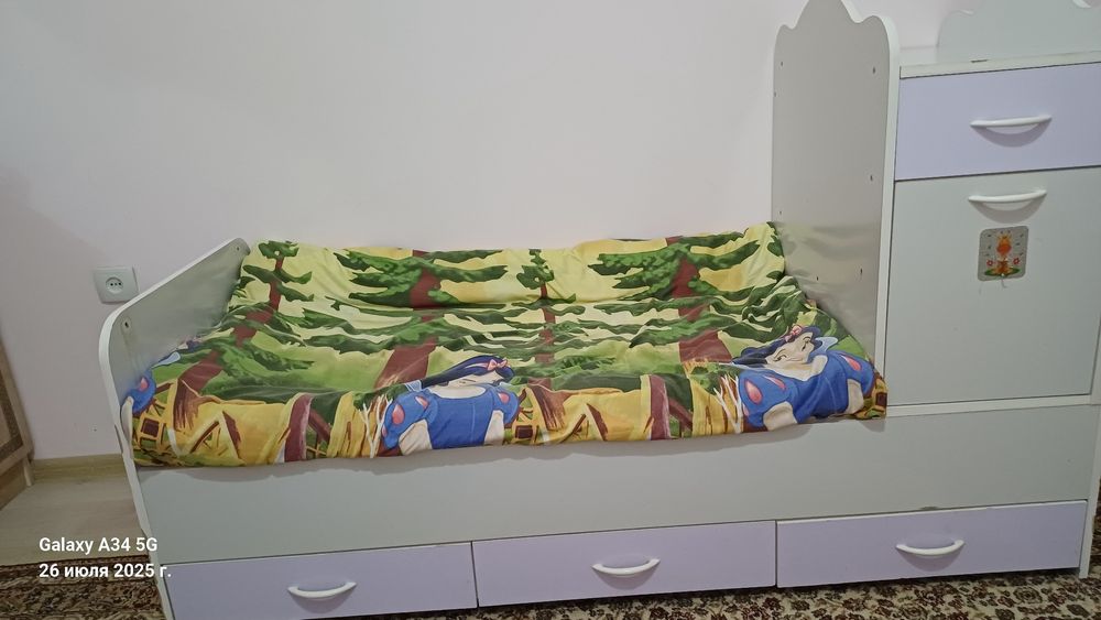 Срочнооо продаётся детский кроват люлька