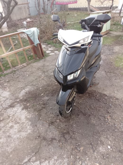 Продается Скутер Li Ya