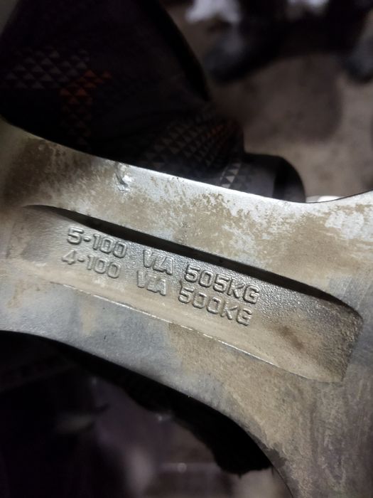 Диски на 16 крепеж 4*100 и 5*100