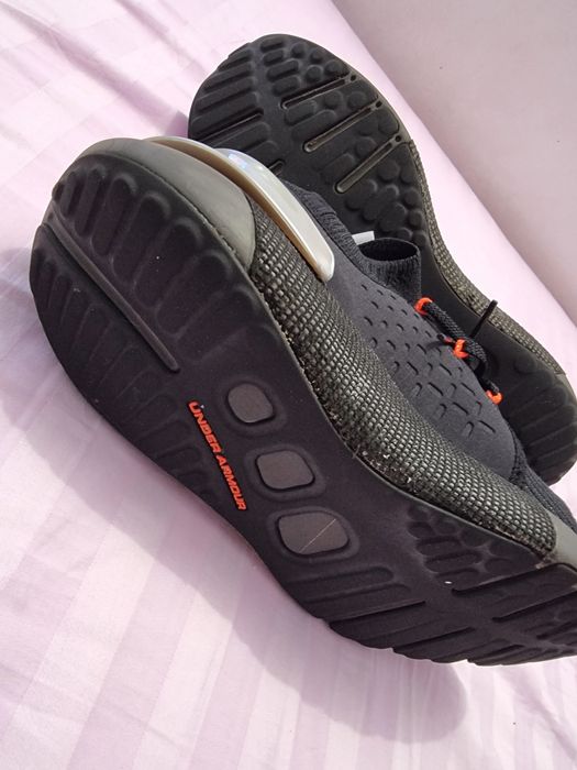 Adidași Under Armour, 44.