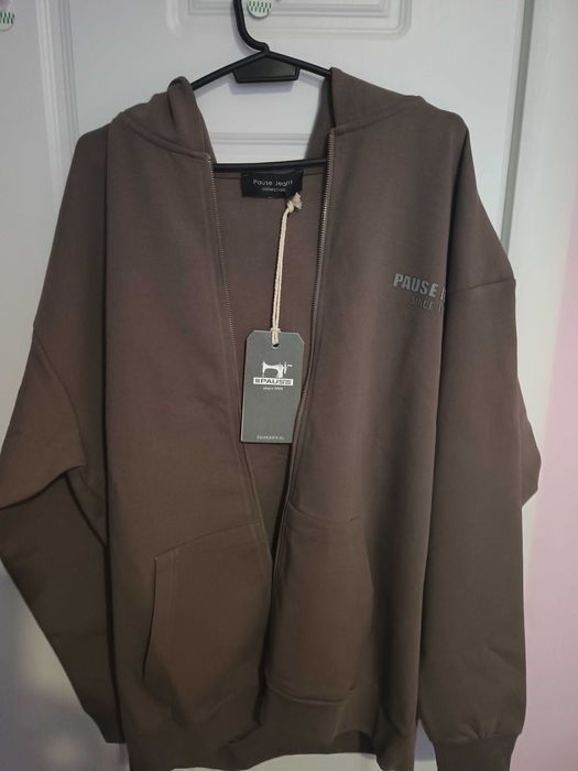 Суичър PAUSE "S" размер