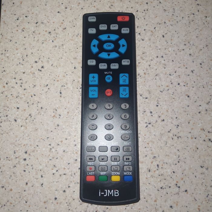 Ново универсално дистанционно за различни устройства