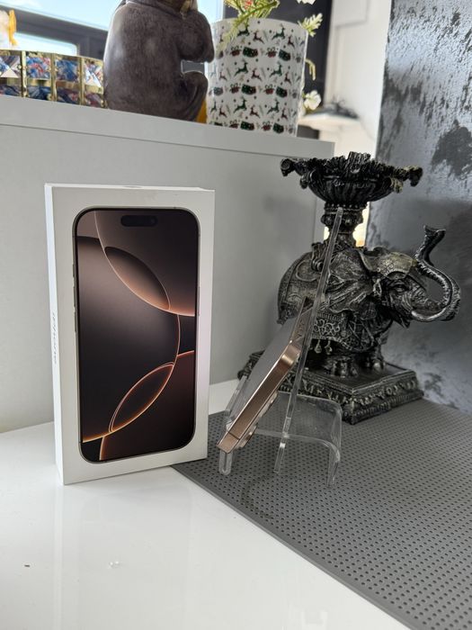 Vand iphone 16 pro 512 gb baterie 96%