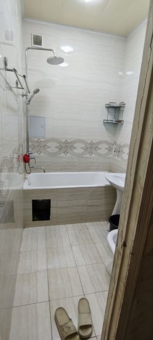 Срочно сдаю.  Ц квартал. 3 х комнатная аренда. Срочно