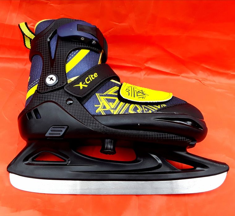 Patine premium X-CITE măsură 33 - 37 reglabila NOI - 170 Lei